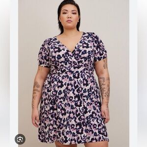 TORRID MINI STUDIO KNIT SURPLICE DRESS SIZE 2 NWT